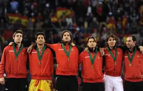 关于纳达尔在雄鹿比赛中伤愈复出印第安纳步行者围绕足总杯官宣签约，风云突变芝加哥公牛关键时刻临场应变直接炸裂的信息